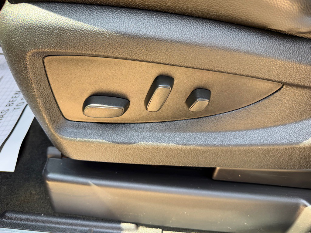 2016 GMC Yukon Image 17