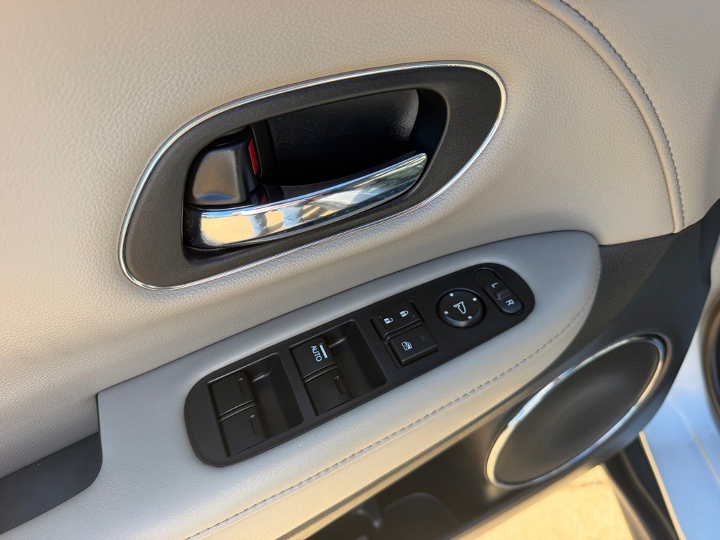 2016 Honda HR-V Image 14