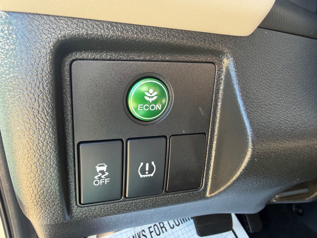 2016 Honda HR-V Image 15