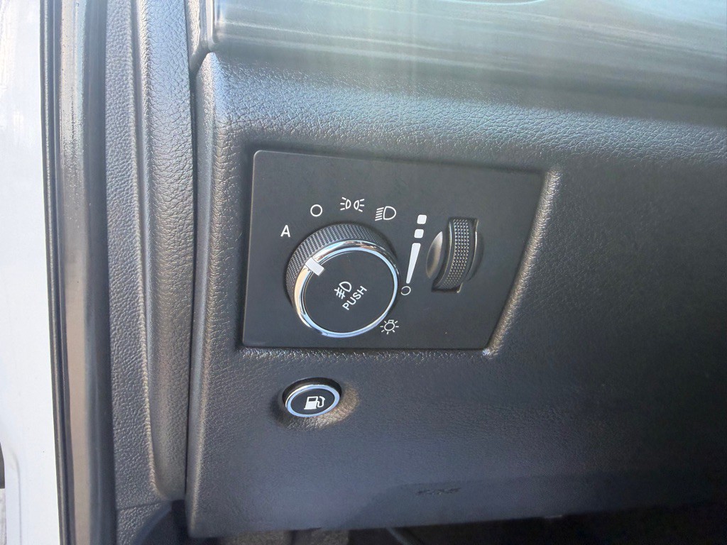 2019 Jeep Grand Cherokee Image 16