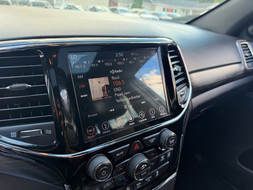2019 Jeep Grand Cherokee Image 19
