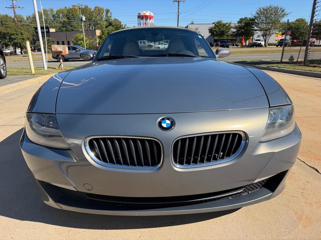 2007 BMW Z4 Image 2