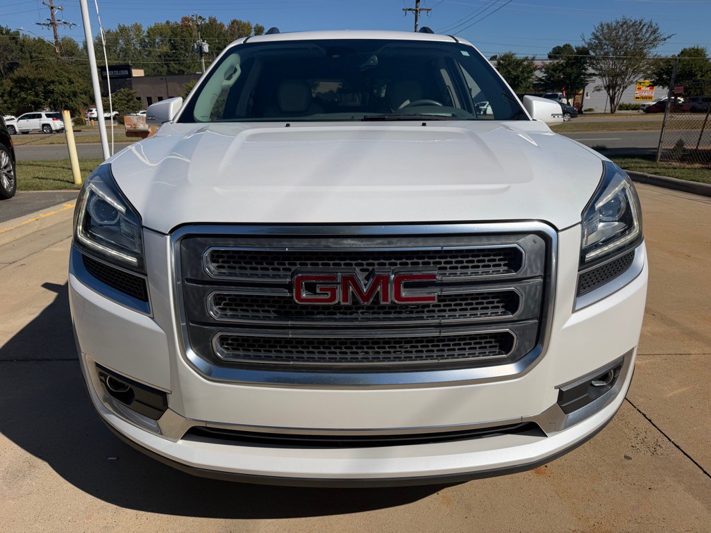 2017 GMC Acadia Image 2