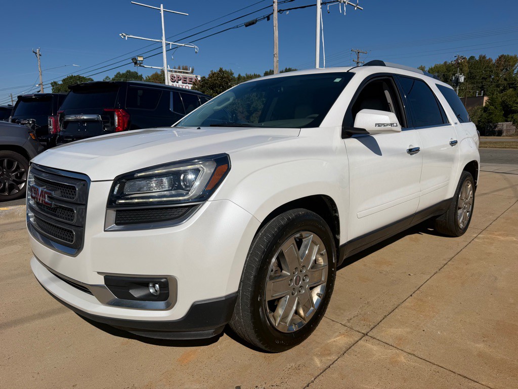 2017 GMC Acadia Image 3