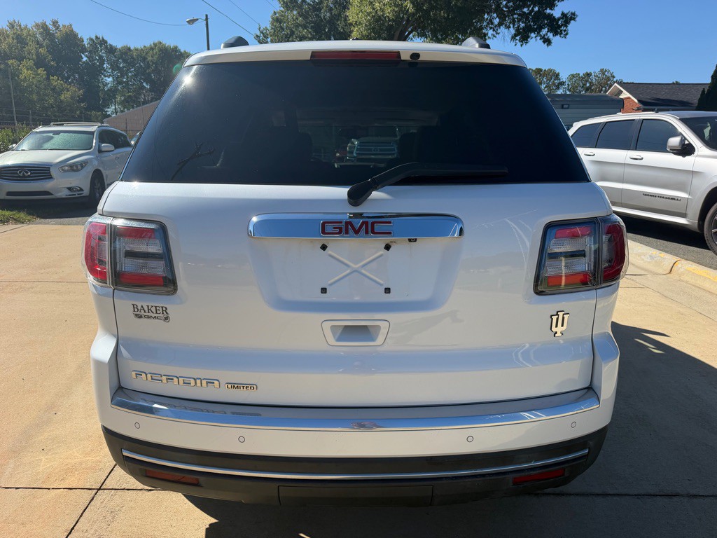 2017 GMC Acadia Image 5