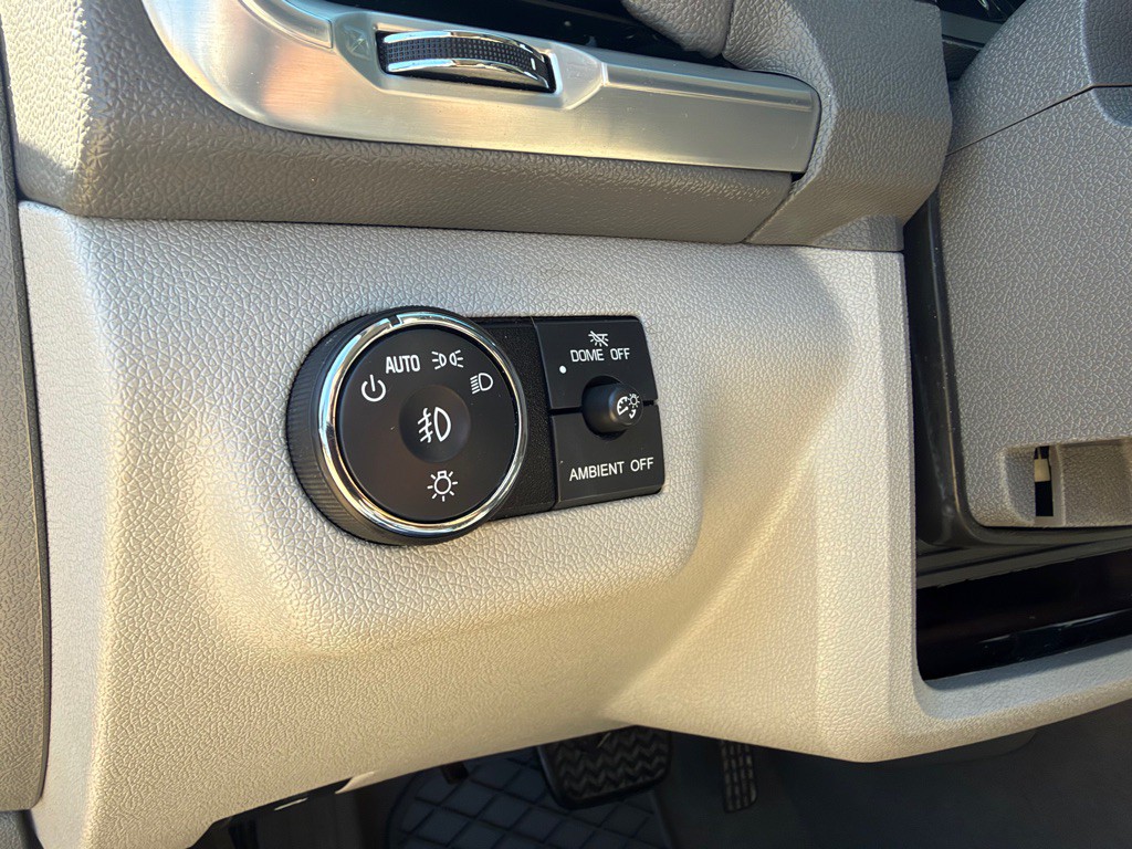 2017 GMC Acadia Image 17