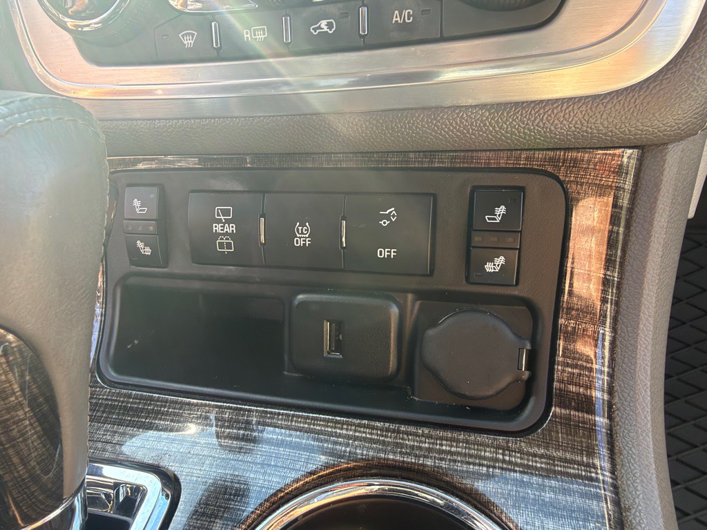 2017 GMC Acadia Image 21