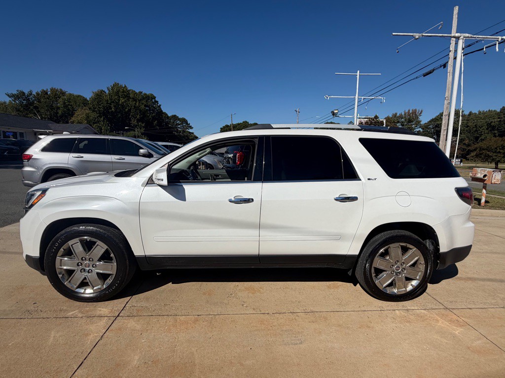 2017 GMC Acadia Image 32