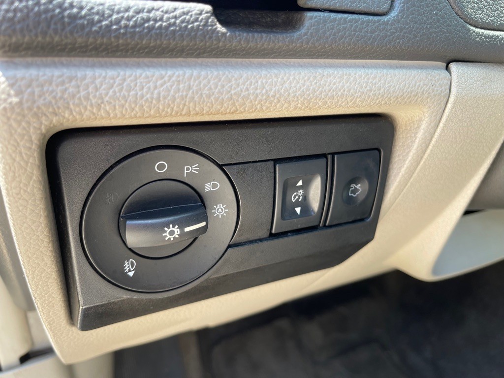 2010 Ford Fusion Image 10
