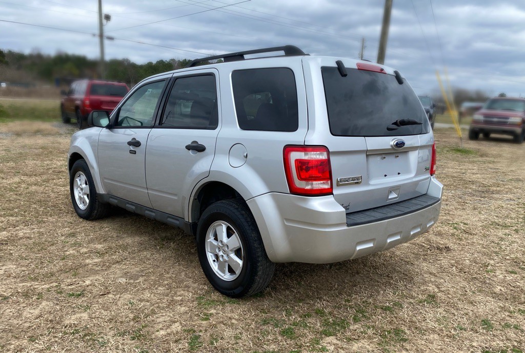 2011 Ford Escape Image 3