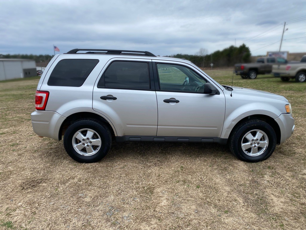 2011 Ford Escape Image 10