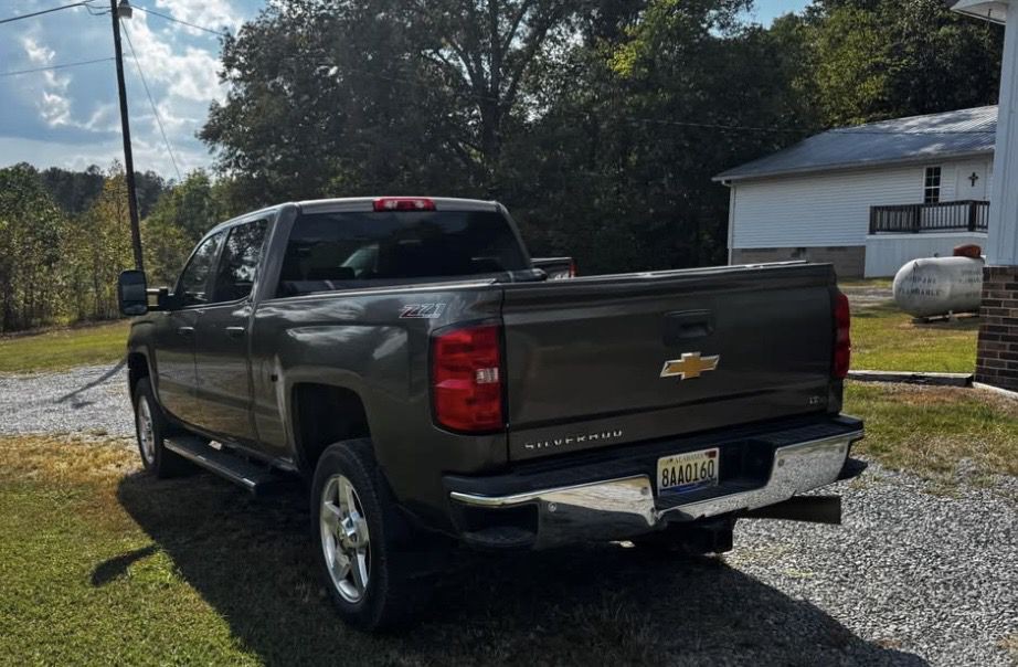 2015 Chevrolet Silverado 1500 Image 5