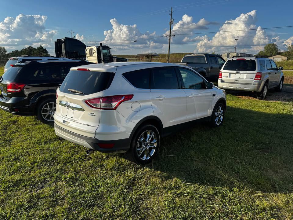 2013 Ford Escape Image 2