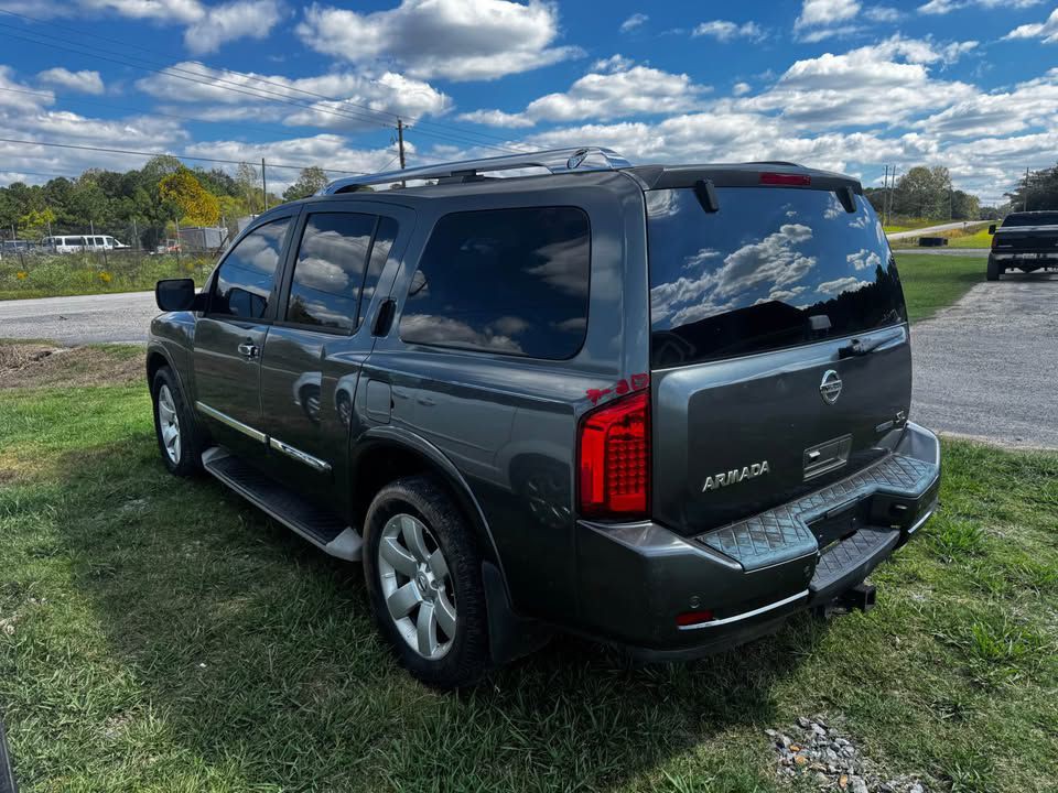 2011 Nissan Armada Image 3