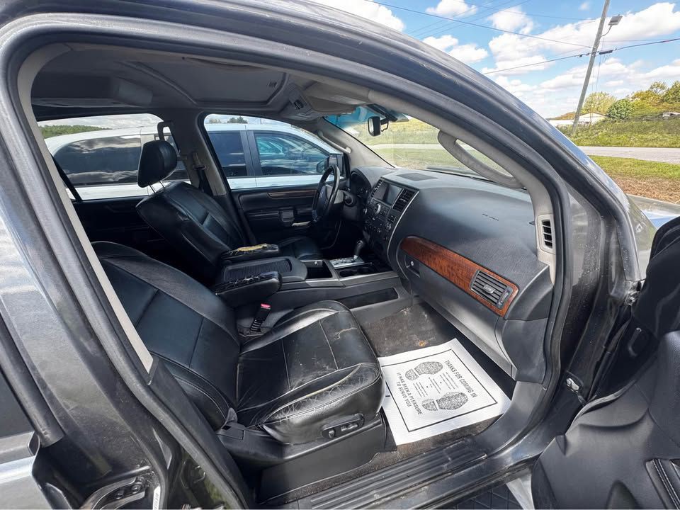 2011 Nissan Armada Image 5