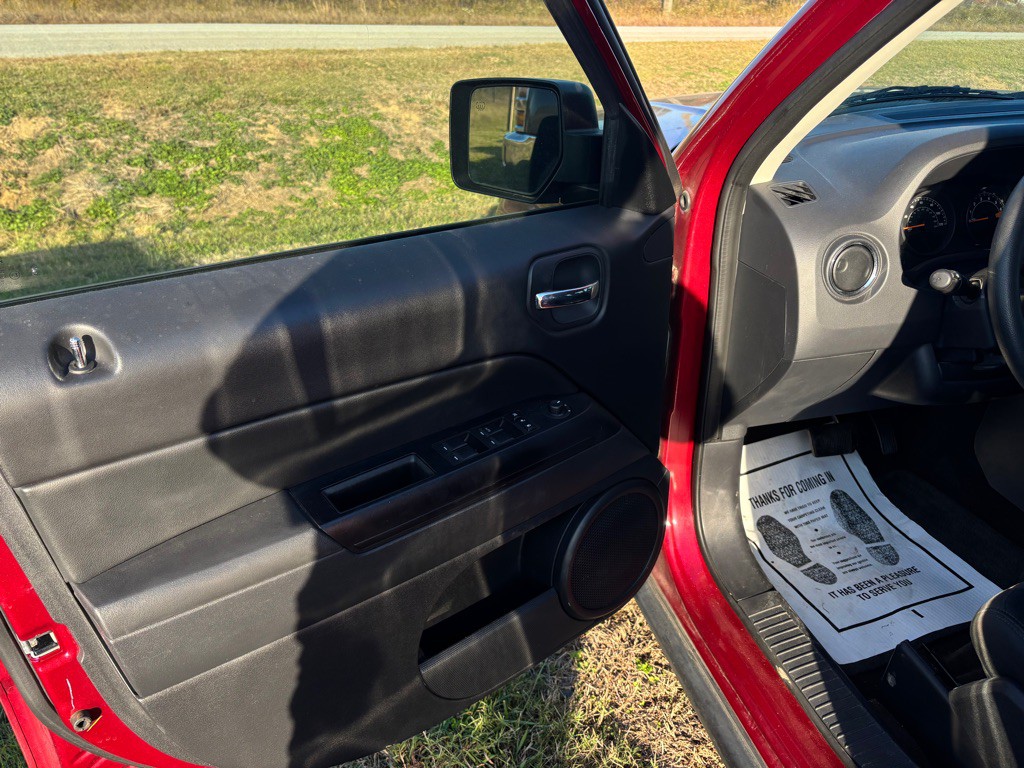 2015 Jeep Patriot Image 4