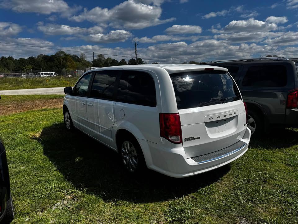 2017 Dodge Grand Caravan Image 3