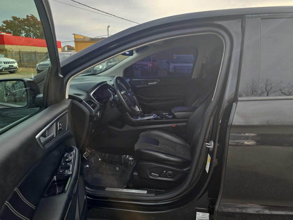 2015 Ford Edge Image 10