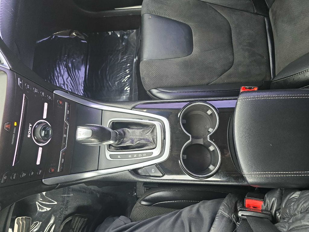 2015 Ford Edge Image 17