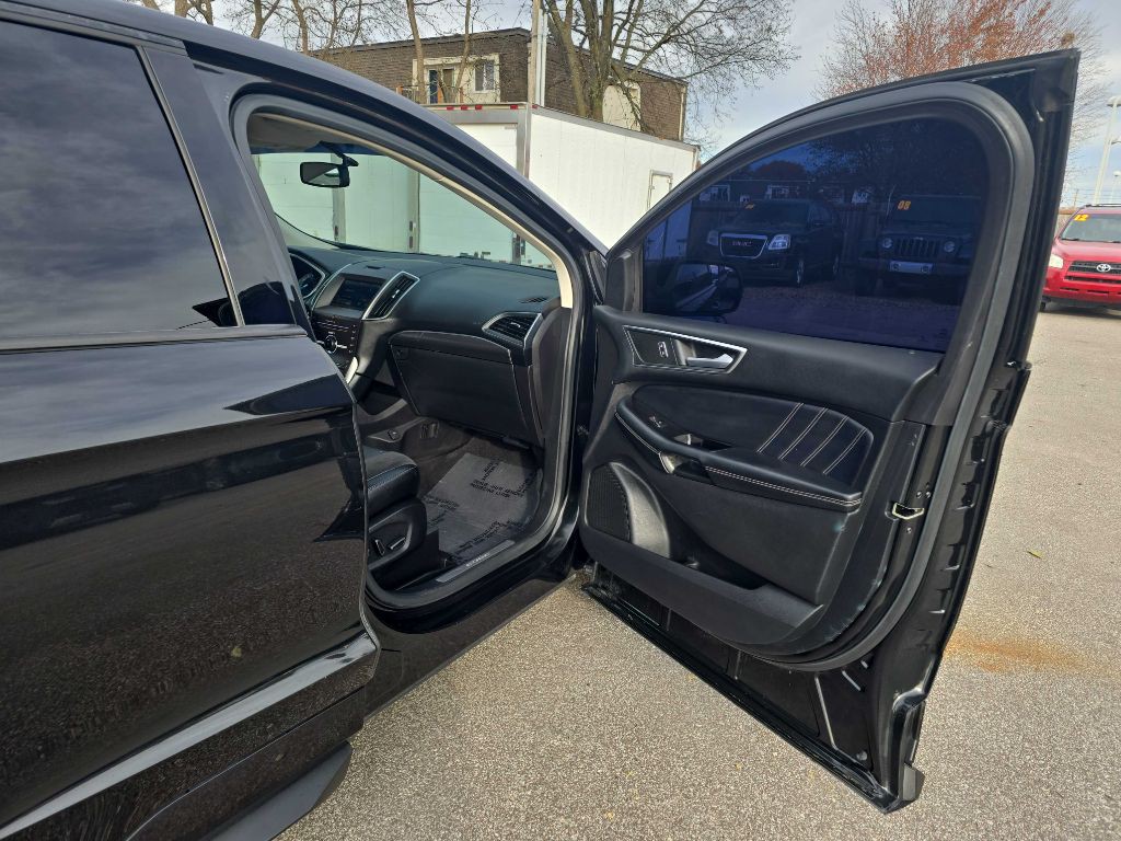 2015 Ford Edge Image 18