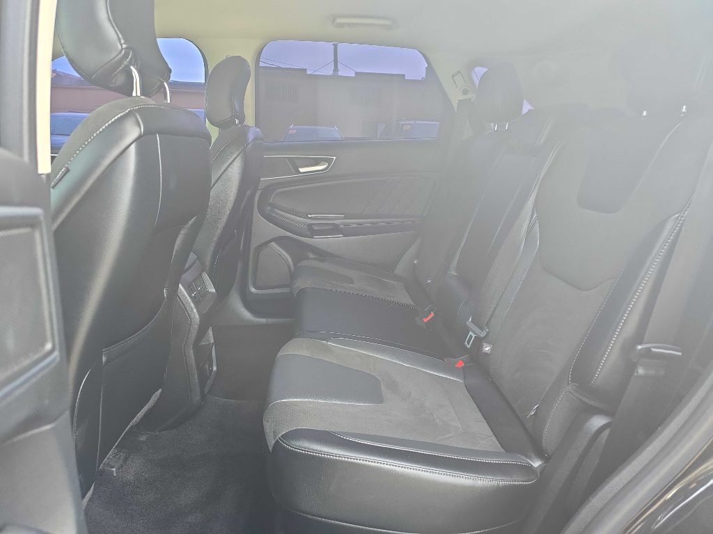 2015 Ford Edge Image 25