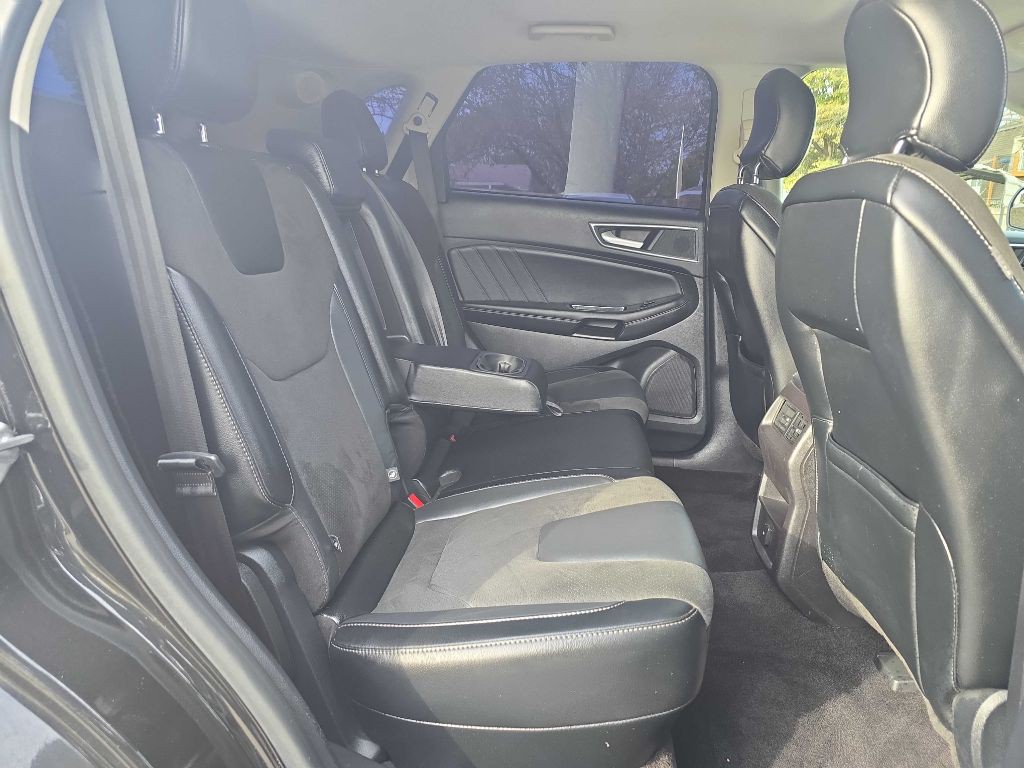 2015 Ford Edge Image 28