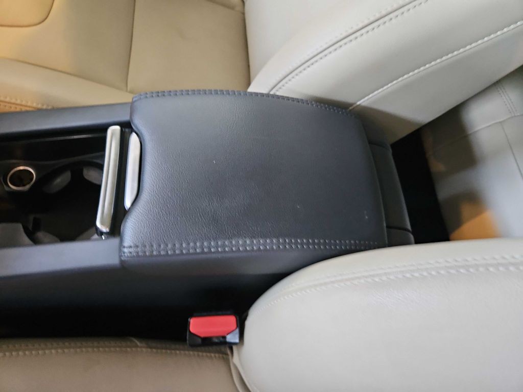 2016 Volvo XC60 Image 23