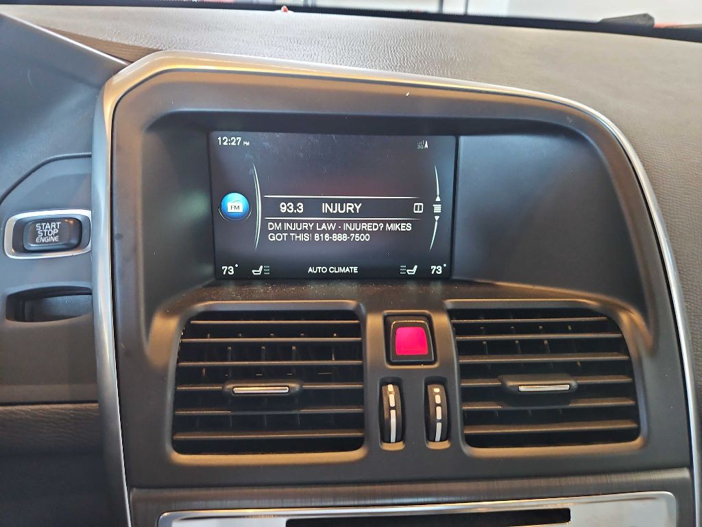 2016 Volvo XC60 Image 29