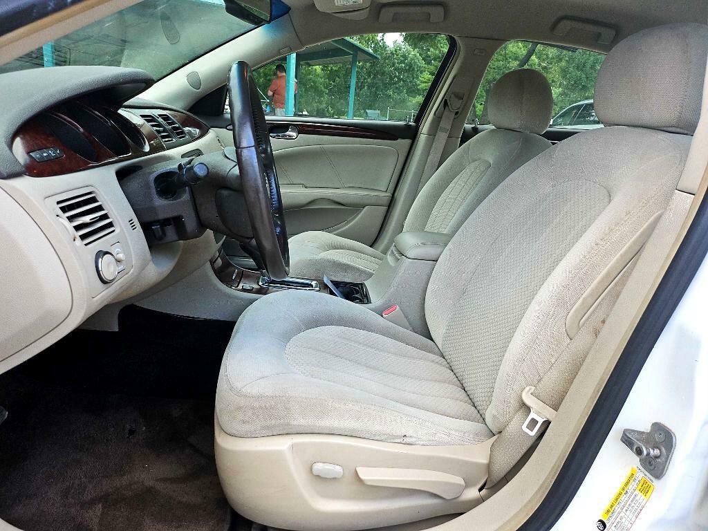 2008 Buick Lucerne Image 9