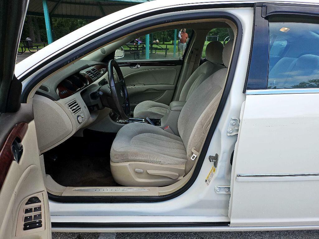2008 Buick Lucerne Image 11