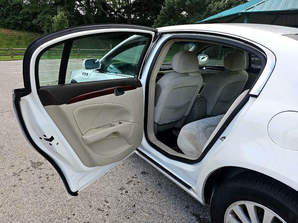 2008 Buick Lucerne Image 21