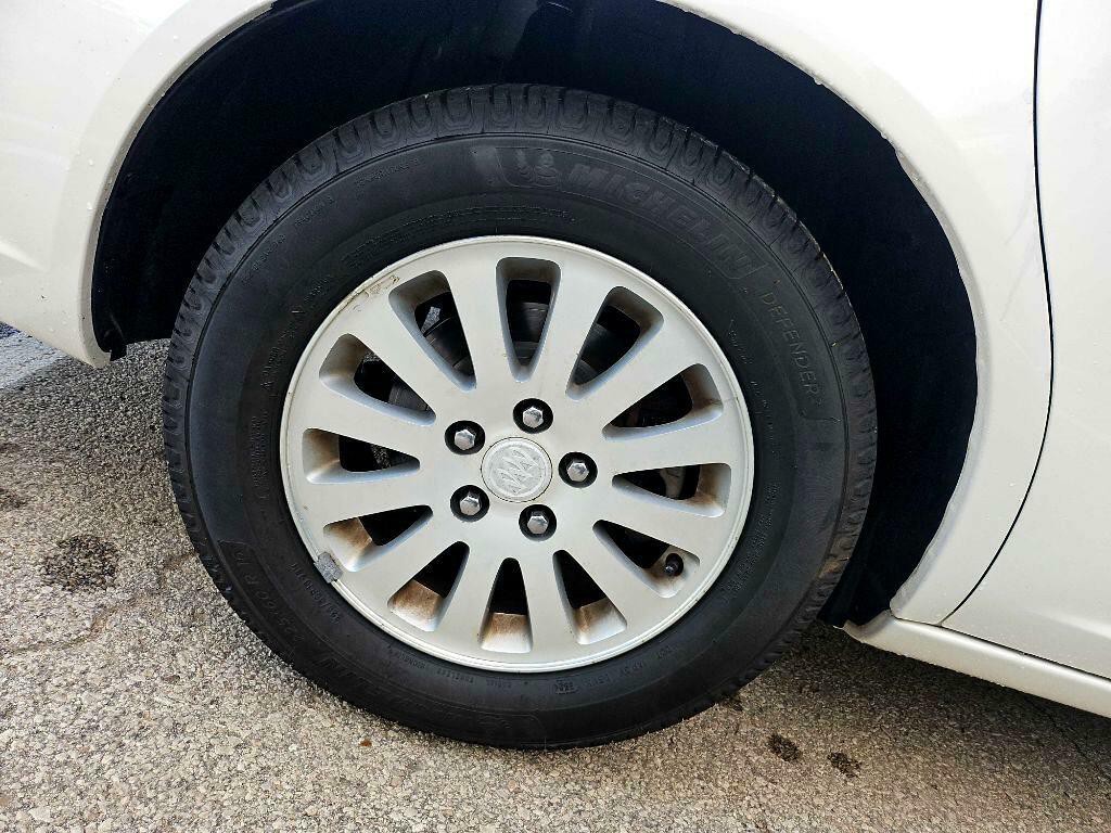 2008 Buick Lucerne Image 35