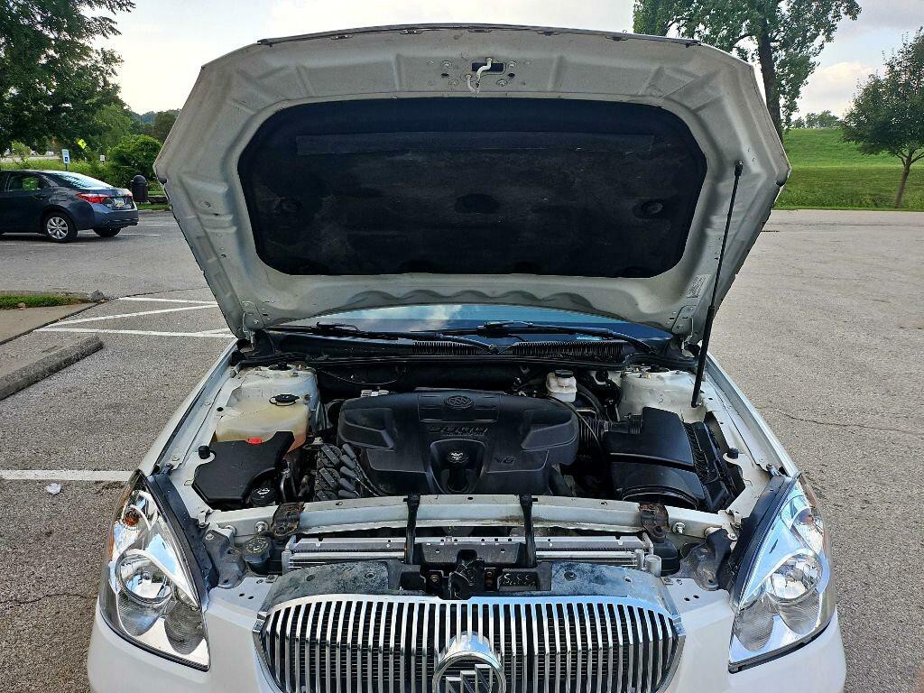 2008 Buick Lucerne Image 38