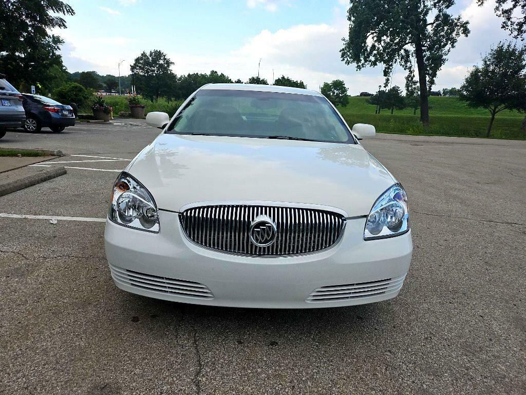 2008 Buick Lucerne Image 4