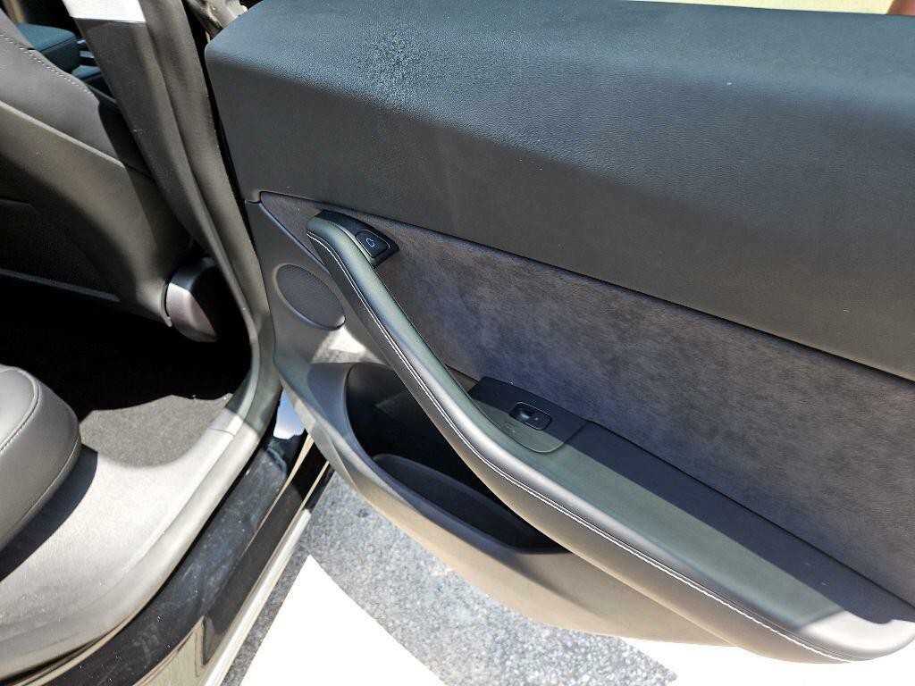 2021 Tesla Model Y Image 22