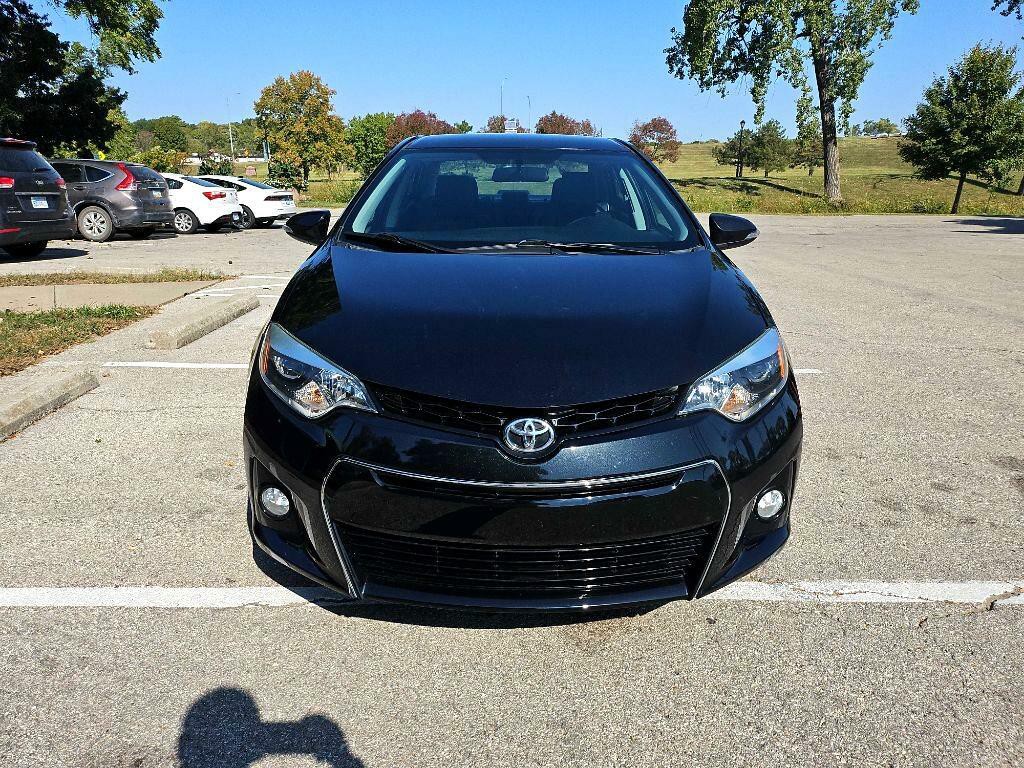 2016 Toyota Corolla Image 2