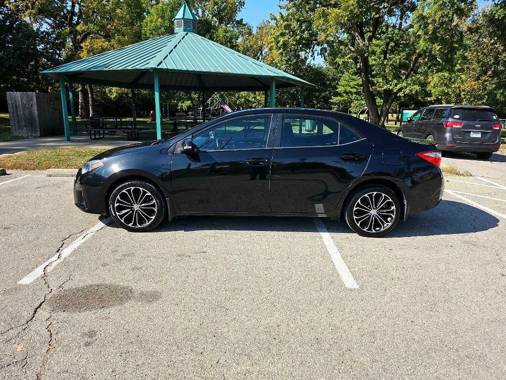 2016 Toyota Corolla Image 8