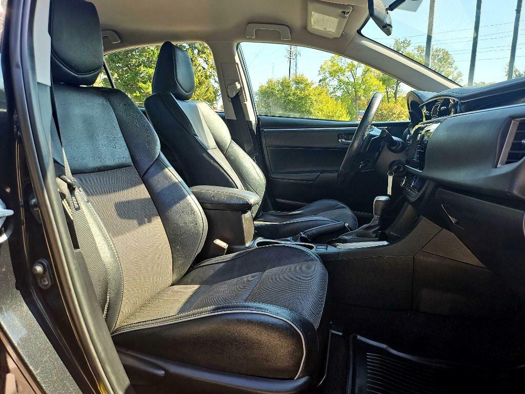 2016 Toyota Corolla Image 20