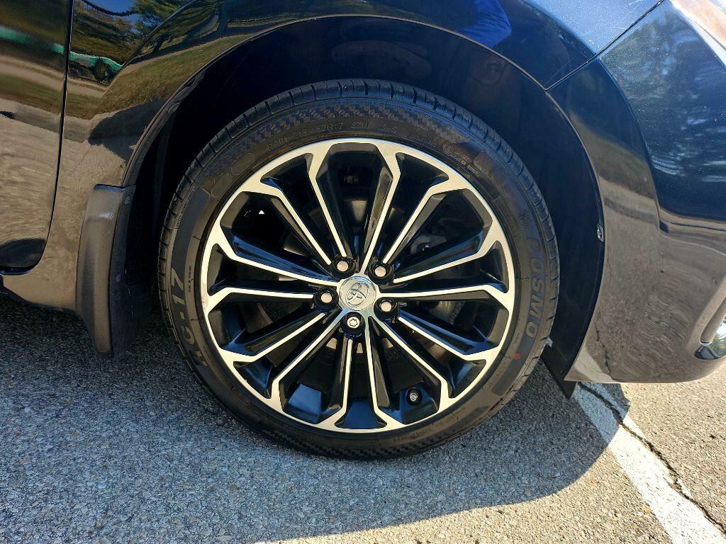 2016 Toyota Corolla Image 34
