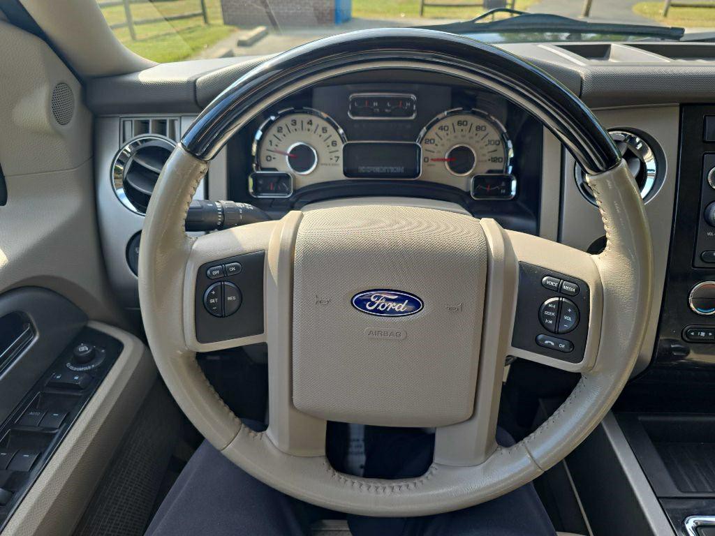 2012 Ford Expedition Image 14