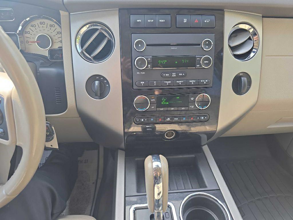 2012 Ford Expedition Image 17