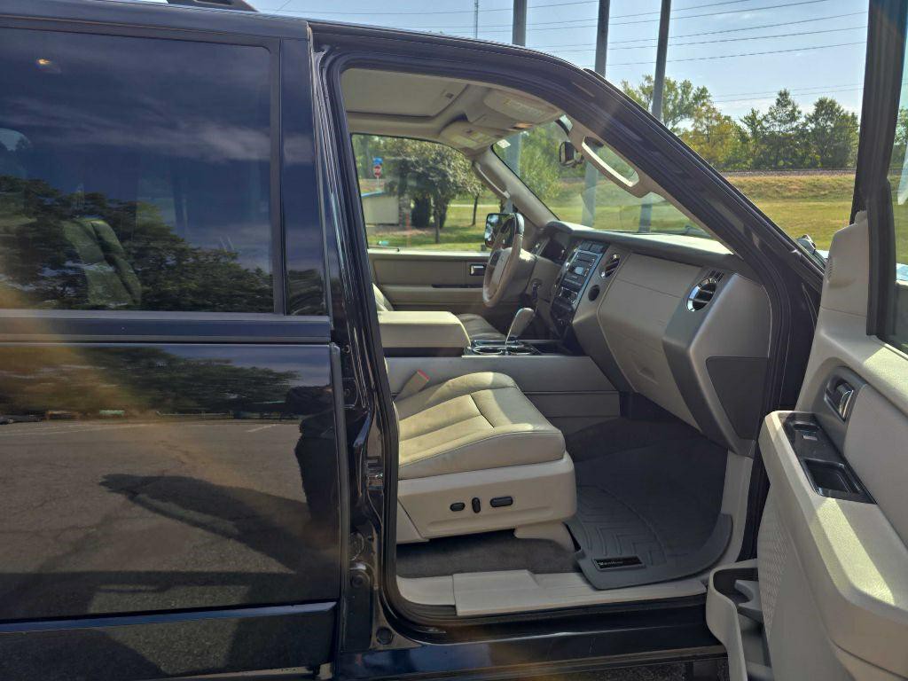 2012 Ford Expedition Image 21