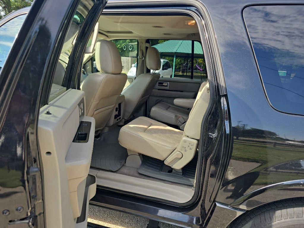 2012 Ford Expedition Image 26