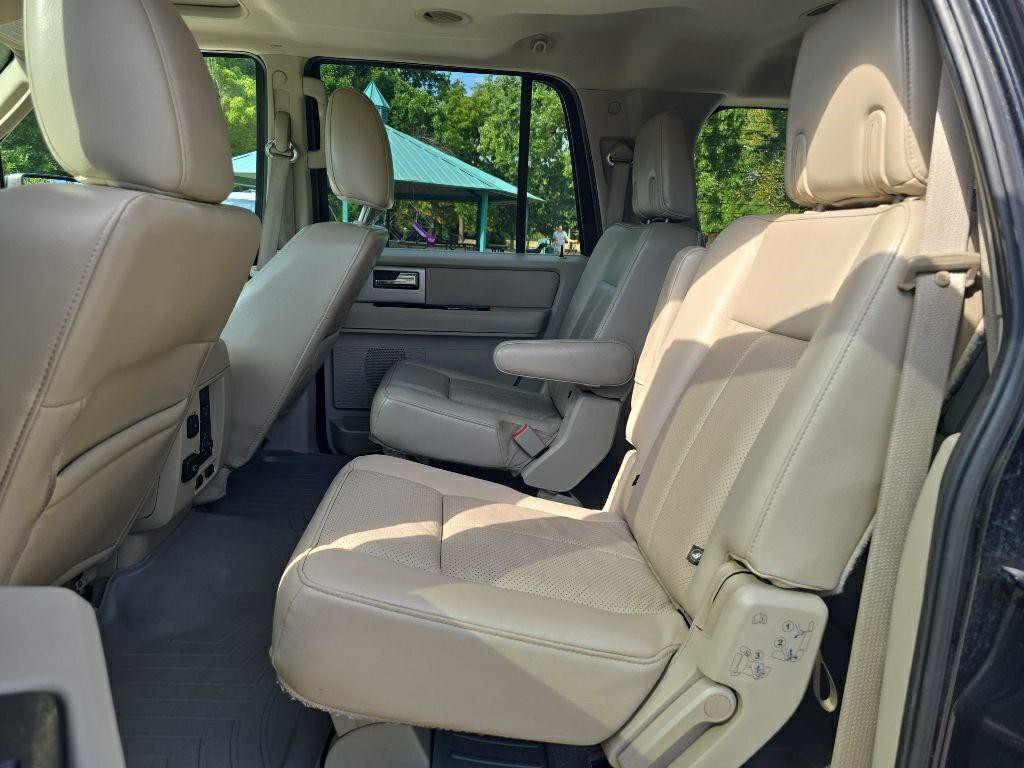 2012 Ford Expedition Image 27