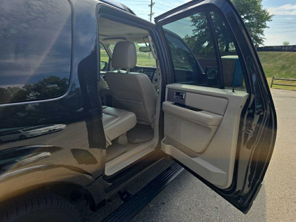 2012 Ford Expedition Image 29