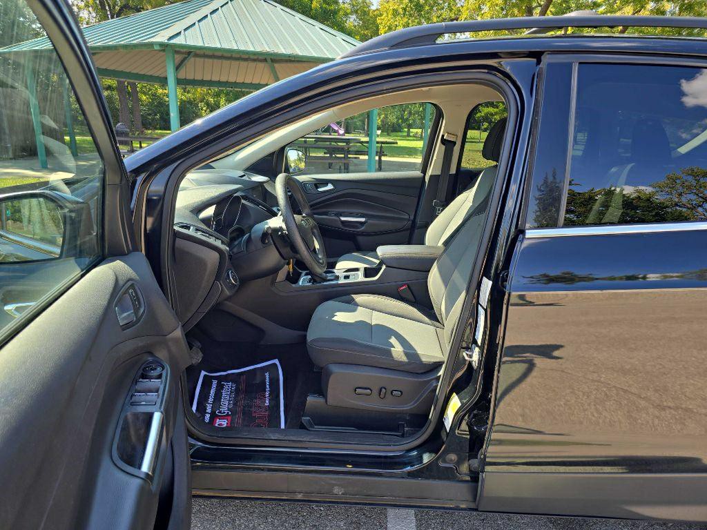 2017 Ford Escape Image 10