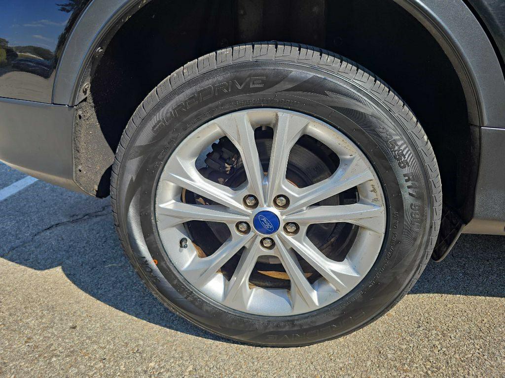 2017 Ford Escape Image 36