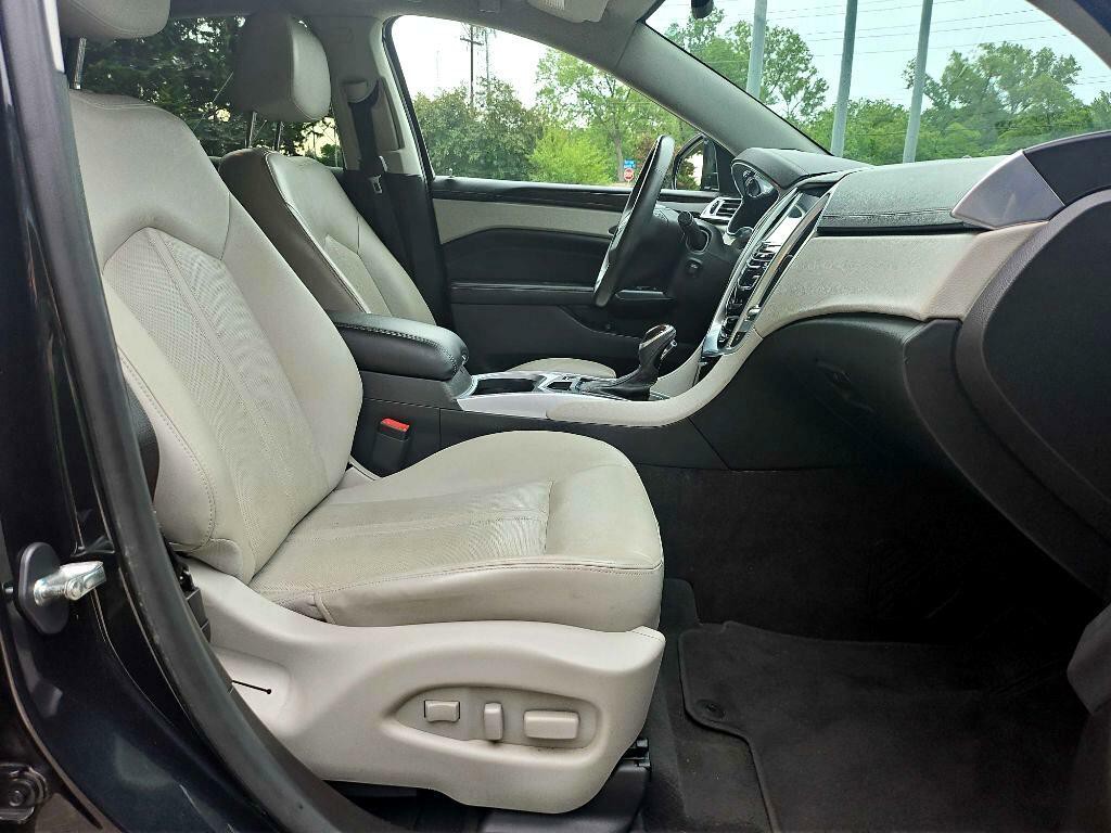 2013 Cadillac SRX Image 22