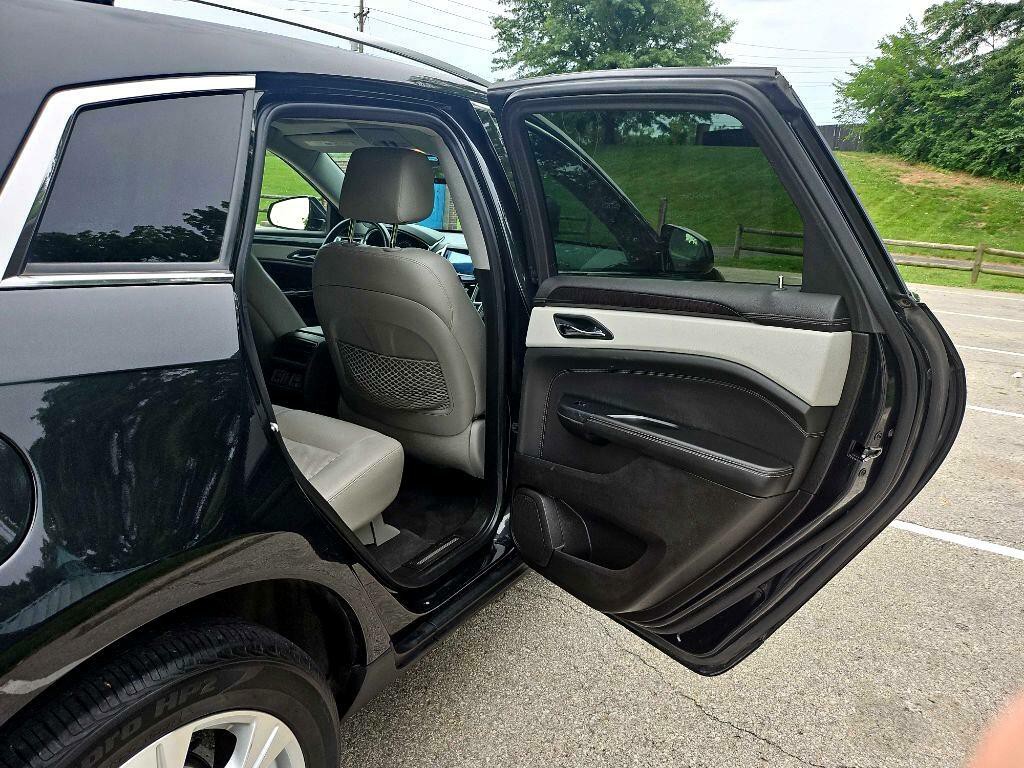 2013 Cadillac SRX Image 25