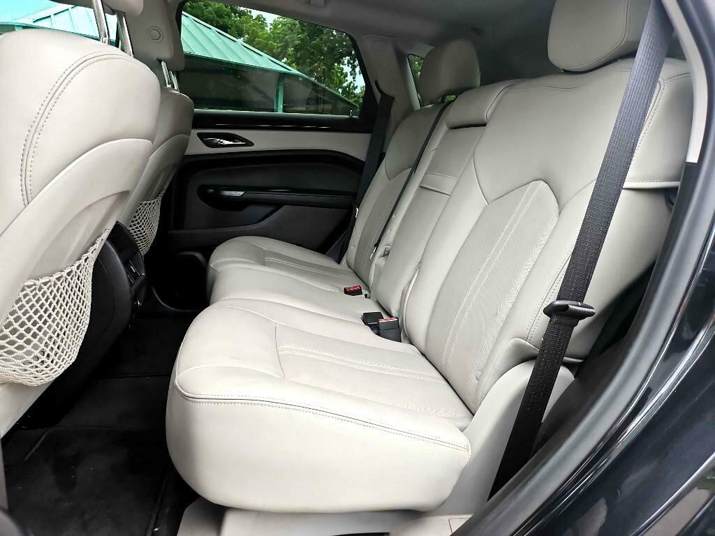 2013 Cadillac SRX Image 30